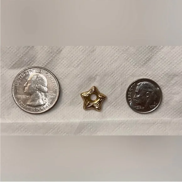 SOLID 14KT GOLD Textured Star Charm - Picture 6 of 13